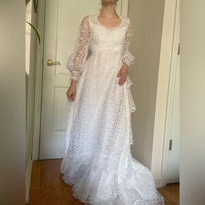 Vintage 1970s Alfred Angelo Wedding Dress